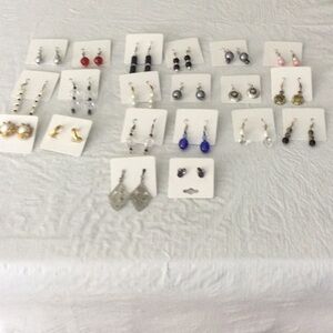 Elegant Assorted Earrings 20 pears